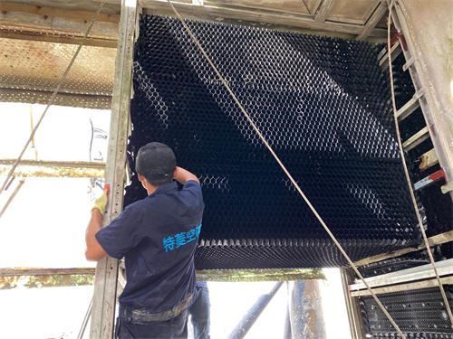 簡(jiǎn)析冷卻塔底盤漏水原因及解決方法