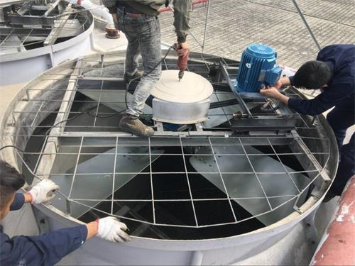 廣東冷卻塔介紹冬天使用冷卻塔如何做好防凍的工作(冷卻塔維護(hù)圖片)