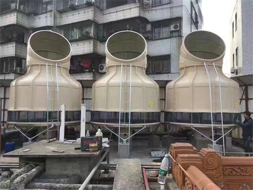封閉式冷卻塔如何補水