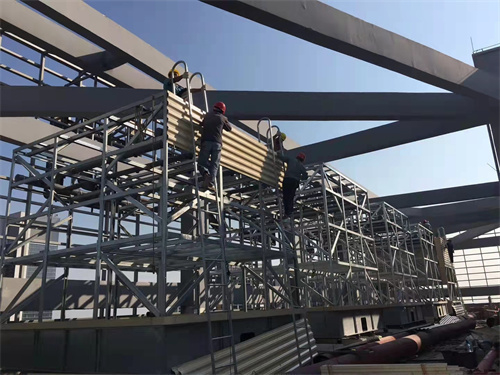 冷卻塔降溫效果取決于散熱片、風(fēng)機(jī)風(fēng)量(冷卻塔冬天蒸發(fā)量)