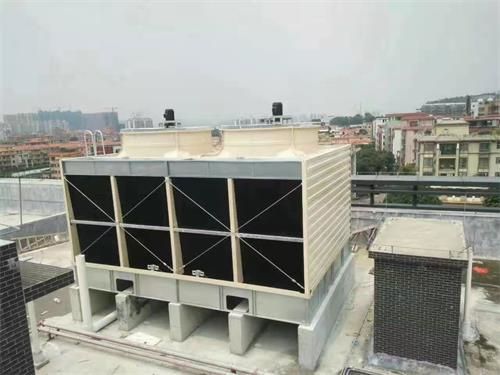 玻璃鋼圓形逆流式冷卻塔的特點(深圳圓形逆流式玻璃