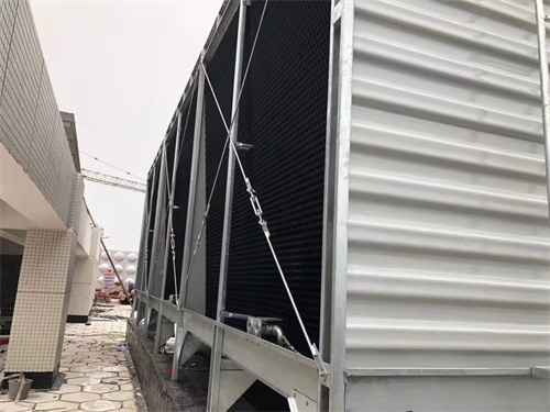 封閉式冷卻塔如何補(bǔ)水