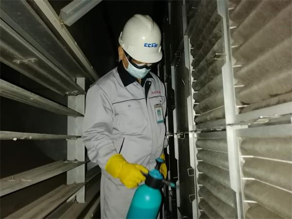 玻璃鋼冷卻設(shè)備已經(jīng)運(yùn)用在工業(yè)領(lǐng)域當(dāng)中(玻璃鋼設(shè)備